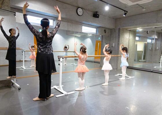 のびのびクラシックバレエ〈キッズ〉