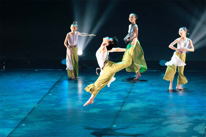 ティーンズコンテンポラリーダンス〈中高生〉